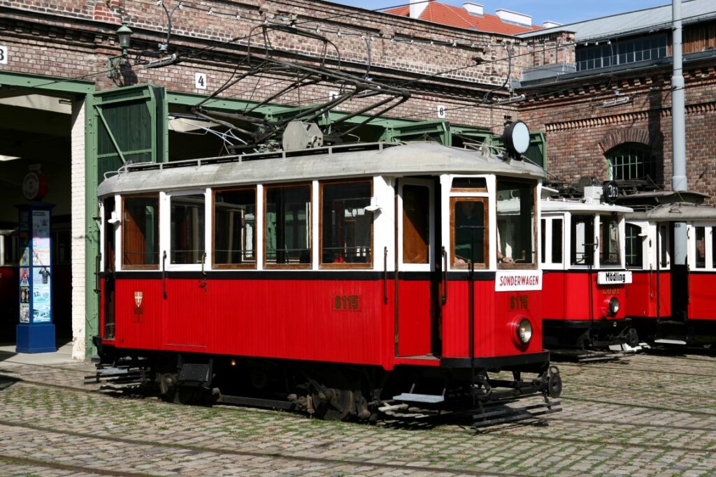 Der Schienenstoßmesswagen 6115 im Straßenbahnmuseum Erdberg